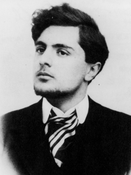 Amedeo Modigliani fu il compagno di Jeanne Hébuterne dal 1917 fino alla morte della pittrice, nonché padre della loro figlia Jeanne.